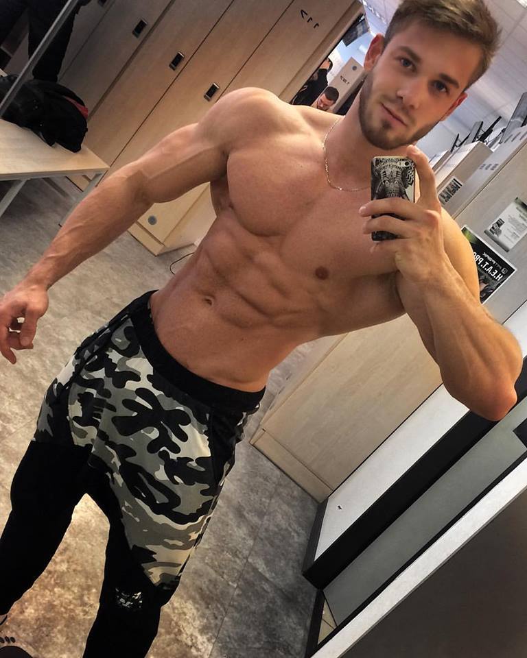   Ondřej Kmošťák - IFBB PRO  