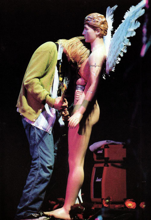 alt-grunge-1990s:  In Utero.