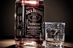 sun-shine-and-whiskey:  jack-daniels-whiskey-01