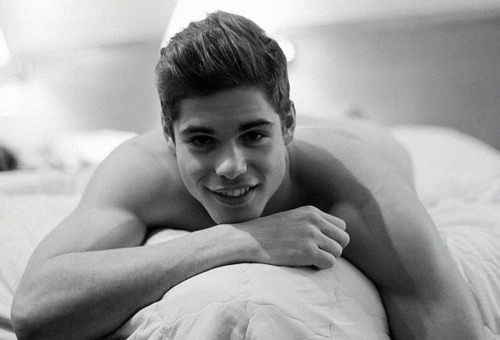 rossmeredith:  Be still my heart. New man crush… Giovanni Bonamy