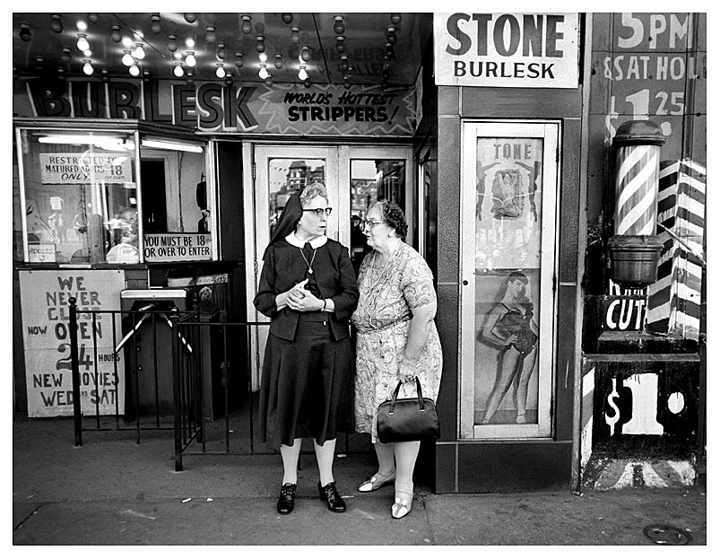 burleskateer:Vintage photo from 1954, features the entrance to Detroit’s infamous