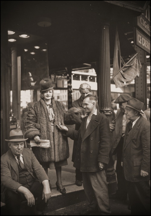 phyleaspace:New-York City1946