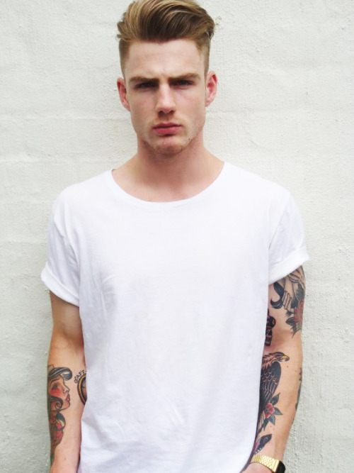 goldmalemodels:  prestidigitasn:  Thomas Davenport Home Page   |    Male Models Tags    |   Archives  GMM ◆ 