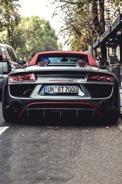 theelegantlyfe:  mistergoodlife:  Audi R8 V10 Regular tuning • Mr. Goodlife •… http://ift.tt/1zws1AO