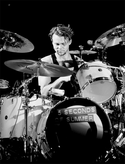 unnluked:  ROWYSO: Ashton + first and last show (x) 