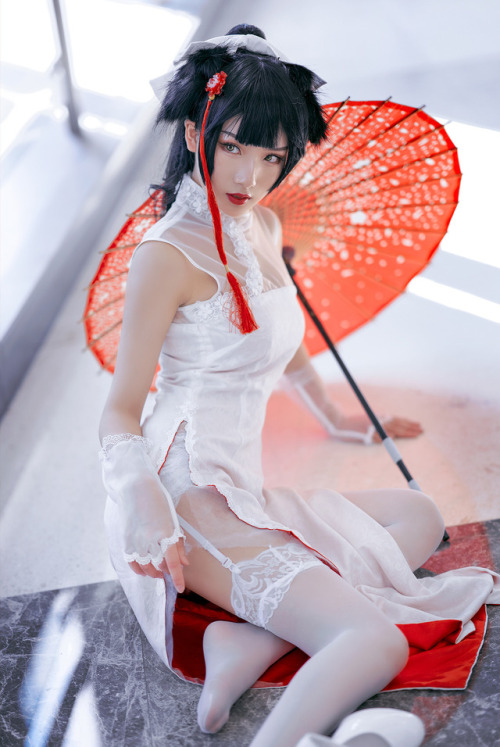 scandalousgaijin:  Experimenting with a series of my “10″ favourite cosplays for each character and outfit: Saber 1, Saber 2, Atago, Cindy Aurum, tamamo, Utaha 1, Utaha 2, Utaha 3, Ahri, 2B  <– Links to each of the 10 posts are clickable