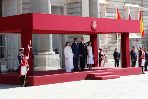May 17, 2022: King Felipe and Queen Letizia offer an official welcome to Sheikh Tamim bin Hamad Al T