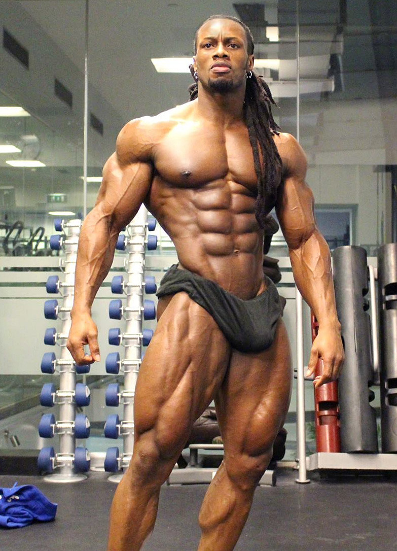 aiming-for-godlike:  I know a lot of people talk about Lazar Angelovs abs as “the