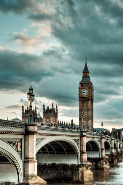 writewaygirl:   Westminster Bridge London, England