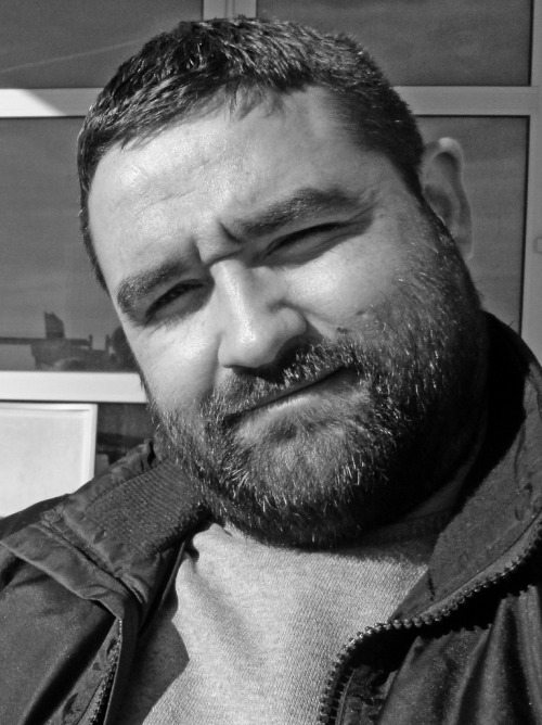 lilfzyman:  toposotes4truefans:  Beautiful bear @ http://www.flickr.com/photos/fralisi/ - * Sabu * -   SWOON