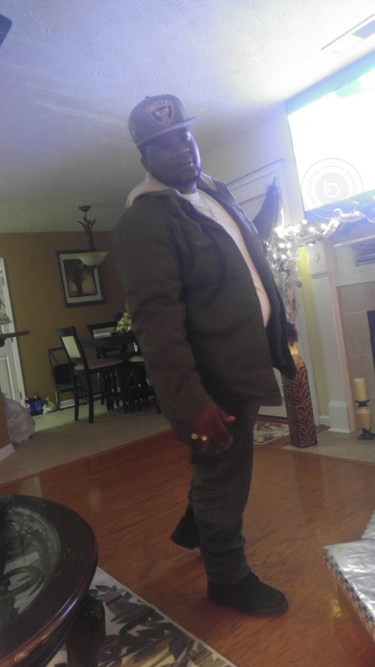 kinglevon83:  This nigga is fine