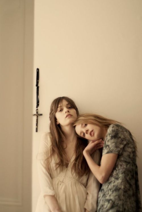 brigitteferrara:Sisters