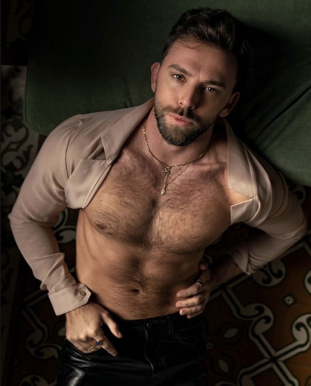 elnerdo19:Beautiful and furry dancer, Anton Lap! Love his gorgeous beard too! 💚🧡🤍💚🧡🤍🤤🥰🐺😍😋 🏳️‍🌈 