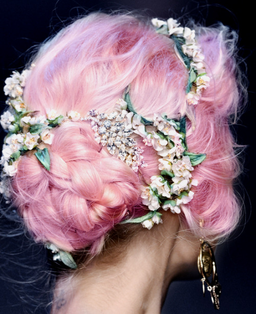 xangeoudemonx:Hair at Dolce &amp; Gabbana Spring 2014.