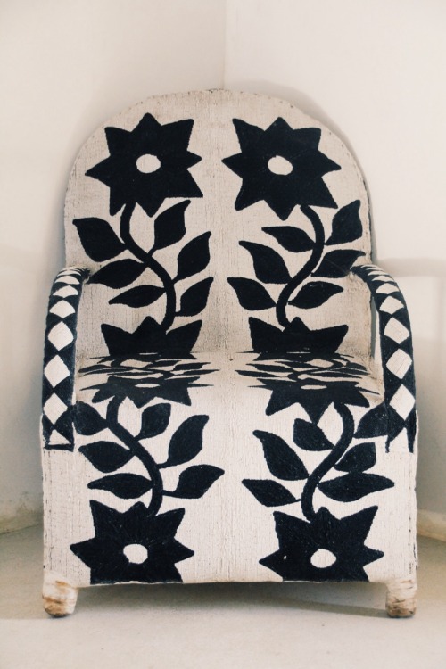 northmagneticpole:  Yoruba beaded chair, porn pictures