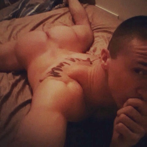 garotocaos:  Connor Kline