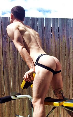 mitchmasontim:  Perky Bottom