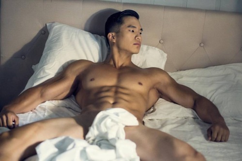 ALL ASIAN GUYS