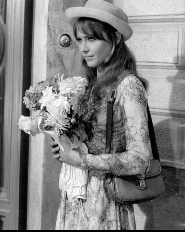 Anna Karina🌹🌹🌹
🌹