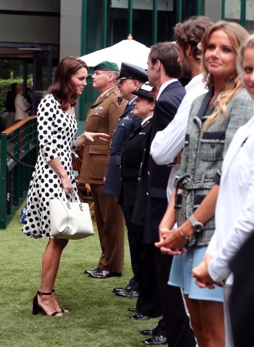 duchesscatherine-news:@elliotwagland: The Duchess of Cambridge arrives at The All England Lawn Tennis Club #Wimbledon  via @PA COURTS ALL OVER WIMBLEDON ARE BEING COVERED