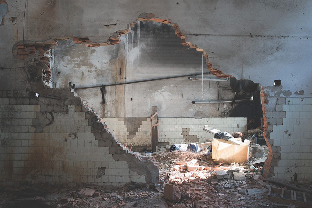 nevver:  The Beautiful War, Claudia Gori