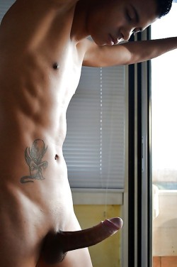 atxlatino1:  vergonzzoso:  Http://vergonzzoso.tumblr.com/  Daddy