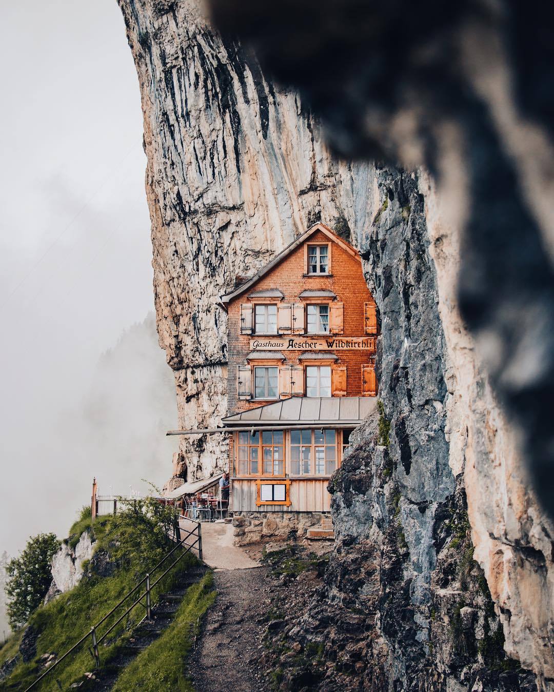 bon—-voyage:   @jannisrichli  