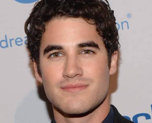 ⑇ Blaine Devon Anderson | 17 | StudentBlaine was born to a wealthy, loving family, but it was not wi