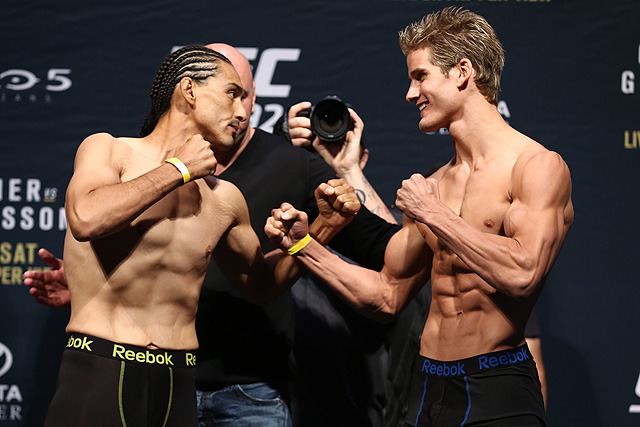 theanticool:  Sage Northcutt is 19 years old.Sage Northcutt has been doing 100+ push