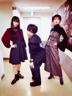 snknews: Inoue Marina (Armin) Shares Isayama Parody Sketch of the Shiganshina Trio Seiyuu Seiyuu Inoue Marina (Armin) shared a special sketch by Isayama Hajime, parodying a photograph she took alongside   Kaji Yuuki (Eren) &amp; Ishikawa Yui (Mikasa) duri