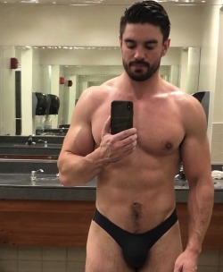 stoptalkingthanks:Steve Grand porn pictures