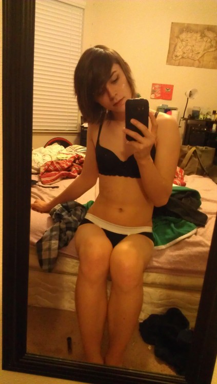 lukadaddy:  Hot sexy babe ;) adult photos