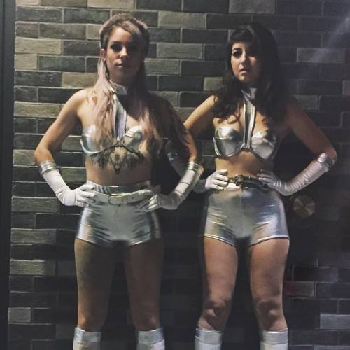 Fembots. @lacylust. Photo cred to @skincaroline. #fembot #fembots #austinpowers #halloween