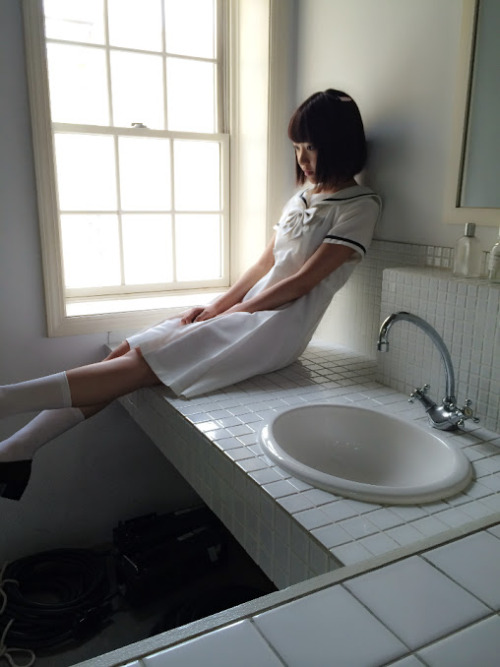 akibeya:  こんばんは！ もうお風呂に入って、寝る準備ばっちりですヽ(* ‘ー’)ﾉ 初めて若者2014というドラマを観ています！… 宮脇咲良 