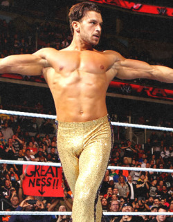 x-mizfit:  50 flawless people (in no particular order)    ↳ 30. Fandango 