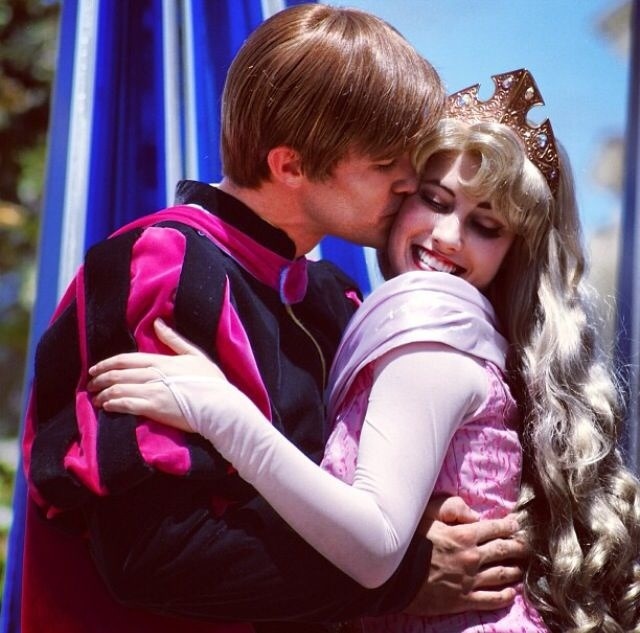 just-a-disney-princess-at-heart:  misskathleenanne:  Disney Face Characters: Couples