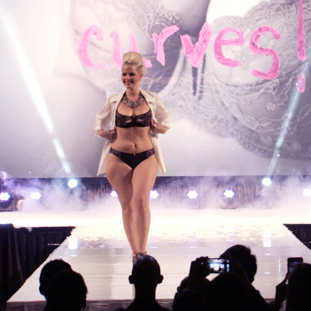 lanebryant:  When #NYFW is over but you can’t stop wish-listing looks. #PlusIsEqual