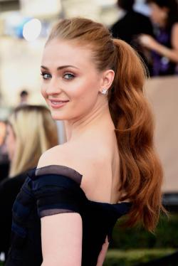 gentlemanboners:  Sophie Turner. https://www.snapchat.com/add/gentlemanboners