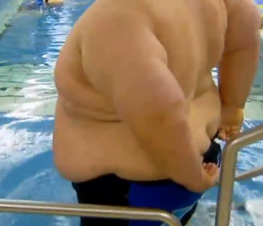 obesepandaboy:  As I always say… some ppl is too  lucky. Wished I was that fat