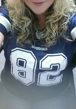 txcpln30s:  LOVE jeans and jerseys Fridays!!!!!