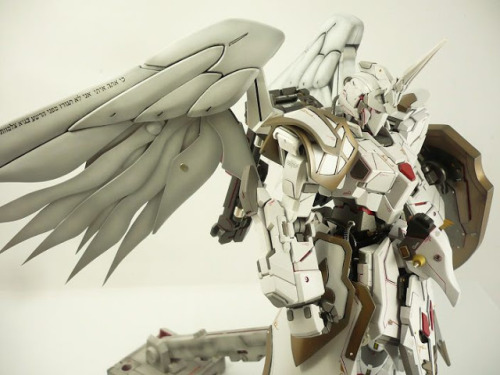 Five amazing unicorn gundam custom otd: 1. The Unicorn Paladin Knight Custom Build, ~by ifan cusiant