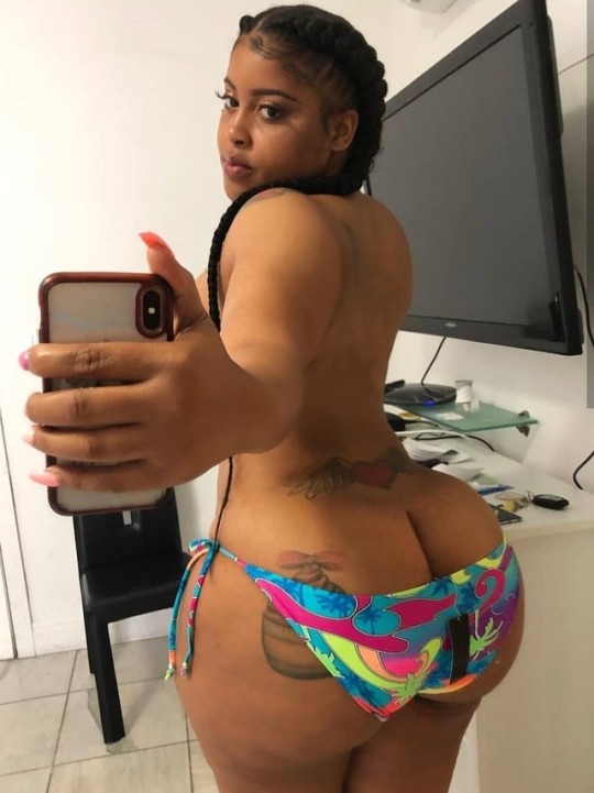 Porn Pics kingjazziedad:  DeliciouslySexy. CurvyLicious.