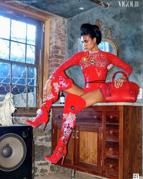 Keilahri wearing Authentic &ldquo;Bloody Mary&rdquo; thigh high boots made by John Ashford Shoes