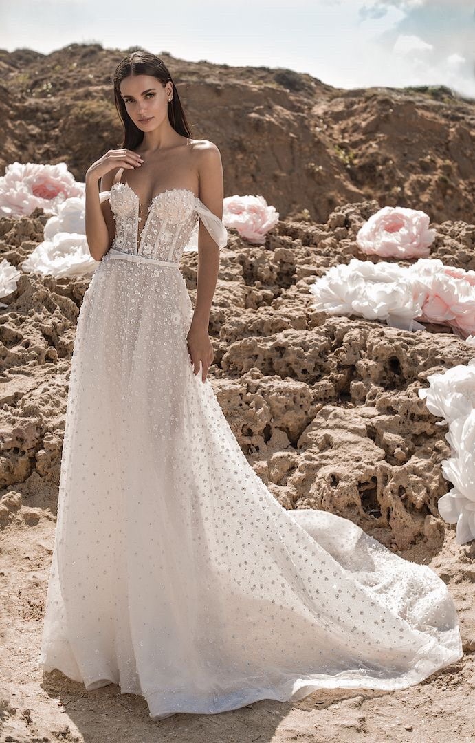 miss-mandy-m:  Wedding Wednesdays: Lee Grebenau Noelle Couture Bridal: Fall 2019