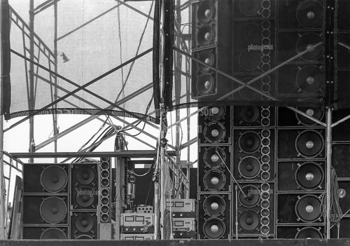 Wall of Sound -  The Grateful Dead | Via Weighed over 70 tons, comprise dozens and then hundred