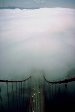 vmbra:  Golden Gate. San Francisco. by Manhattan4 on Flickr.