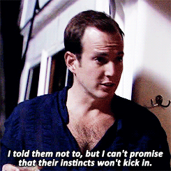 thebluths:arrested development: one gifset per episode↳ pier pressure