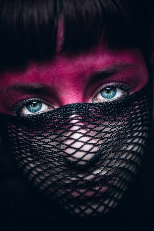 freshiejuice:  “Lambs eat ivy.” Shot by Blind 7 Photography SFX MUA by Juliet Blind Styled by me 2013 (I was literally dyinggggg waiting to post these images gahhhhhh) 