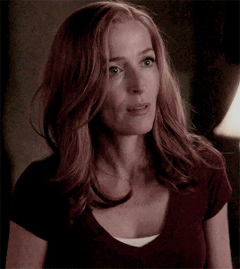 sculllys: Dana Scully’s flawless face (7/?)