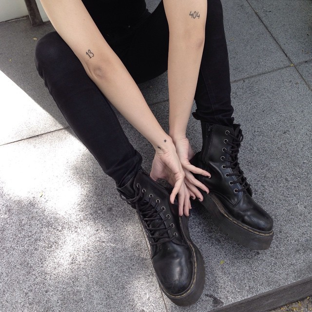 socotic:  (18+)